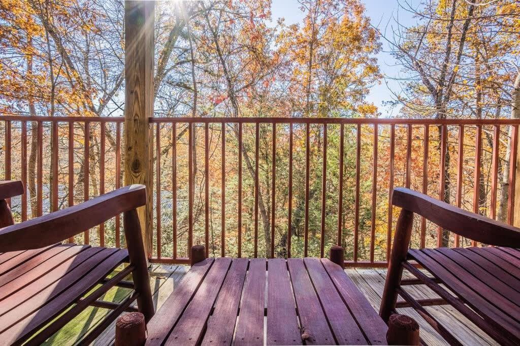 Sasquatch Lodge E Sleeps 13 Gatlinburg Exterior foto